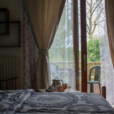 El Rincon Del Artista Bed and Breakfast Soiano Del Lago Eksteriør billede
