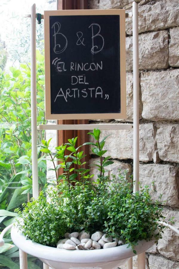 El Rincon Del Artista Bed and Breakfast Soiano Del Lago Eksteriør billede