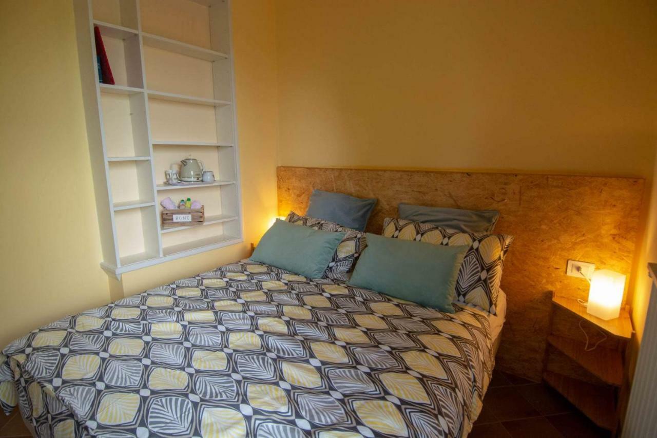El Rincon Del Artista Bed and Breakfast Soiano Del Lago Eksteriør billede