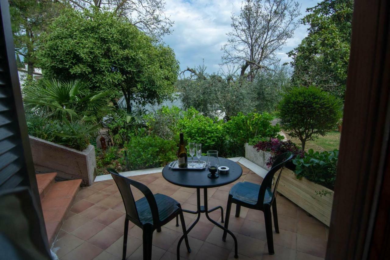 El Rincon Del Artista Bed and Breakfast Soiano Del Lago Eksteriør billede
