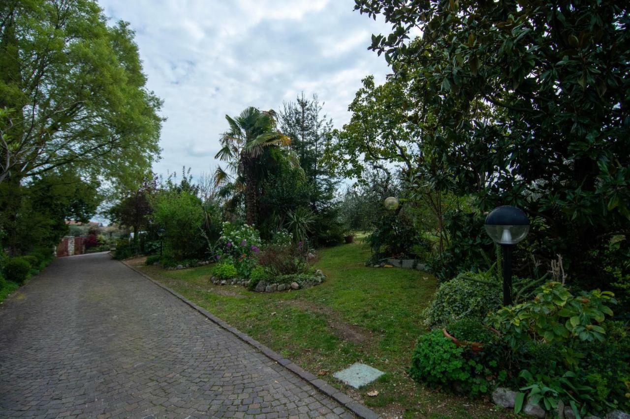 El Rincon Del Artista Bed and Breakfast Soiano Del Lago Eksteriør billede
