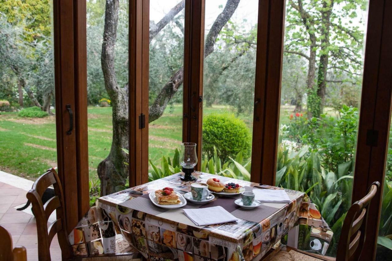El Rincon Del Artista Bed and Breakfast Soiano Del Lago Eksteriør billede